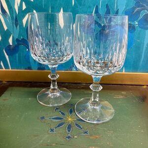 Pair of 2 Schott-Zwiesel FLEMENCO Heavy Cut Crystal Wine Glasses, 6 5/8"